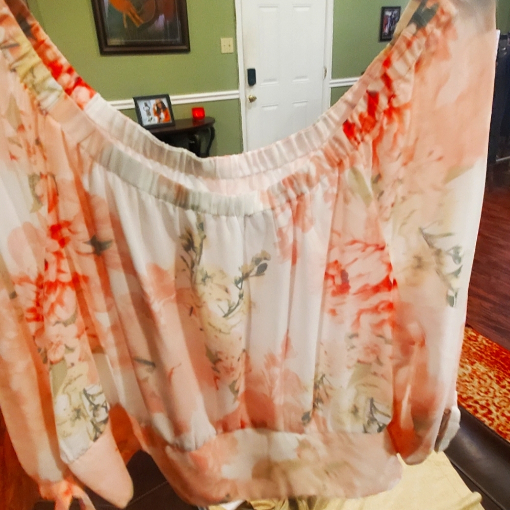 Womens crop shirt